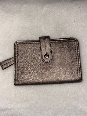 Relic Metallic Bronze Pebbled Card Wallet